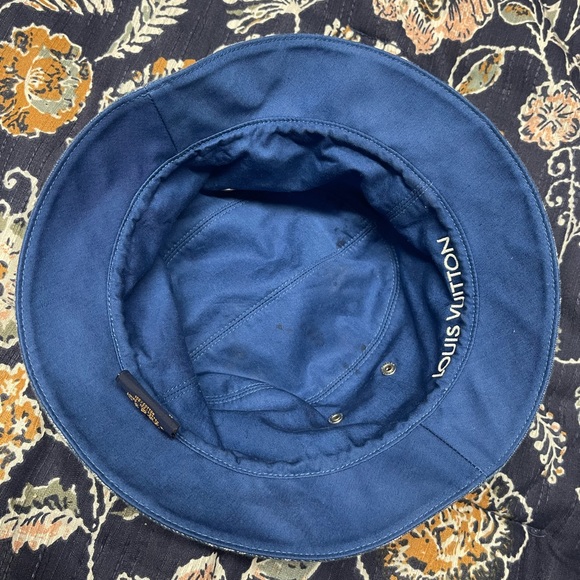 Louis Vuitton Bucket hat - Picture 2 of 3